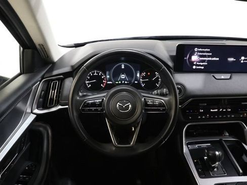 Used 2025 MAZDA CX-90 3.3 Turbo w/ Preferred Package AWD/4WD image 13