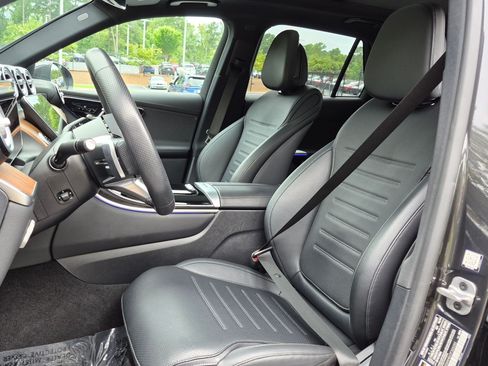 Certified 2025 Mercedes-Benz GLC 300 4MATIC image 16