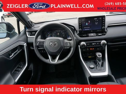 Used 2022 Toyota RAV4 XSE image 13