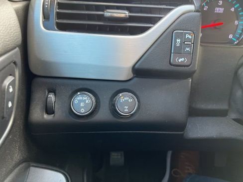 Used 2019 GMC Yukon SLT image 15