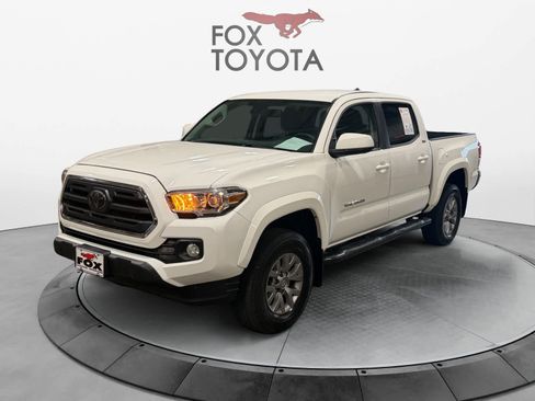 Used 2018 Toyota Tacoma SR5 AWD/4WD image 1