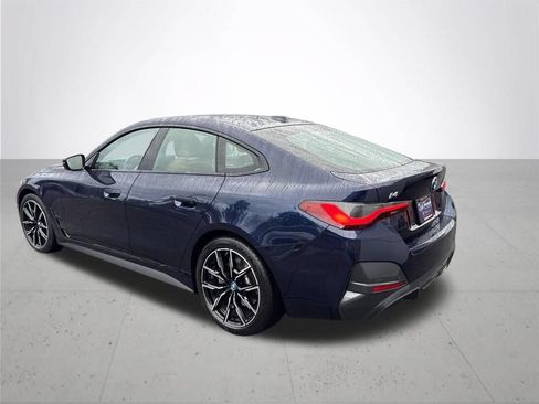 Used 2022 BMW i4 eDrive40 w/ M Sport Package RWD image 9