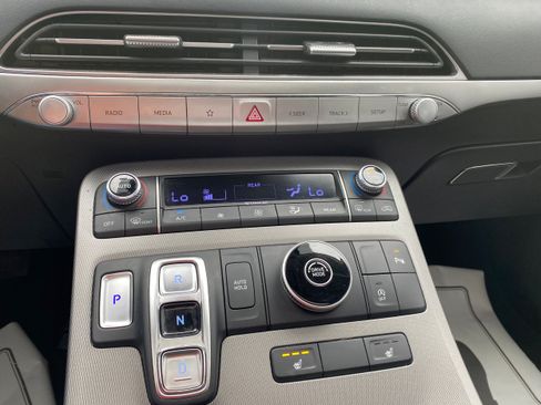 Used 2021 Hyundai Palisade SEL w/ Convenience Package FWD image 16