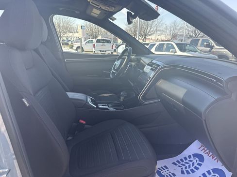 Used 2022 Hyundai Santa Cruz SEL Premium image 25