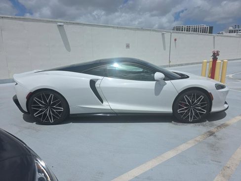 Used 2023 McLaren GT image 4