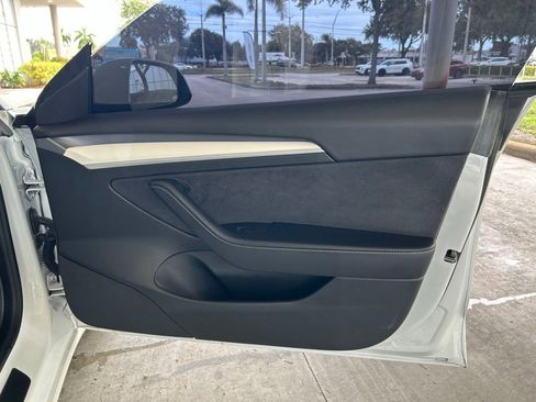 Used 2021 Tesla Model 3 Standard Range Plus RWD image 21