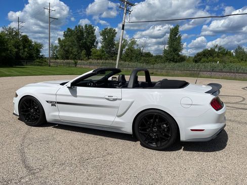 Used 2021 Ford Mustang GT Premium w/ Equipment Group 401A RWD image 19