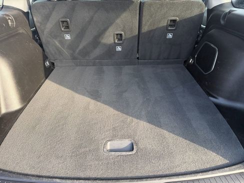 Used 2023 Jeep Grand Cherokee 4WD 4xe image 17