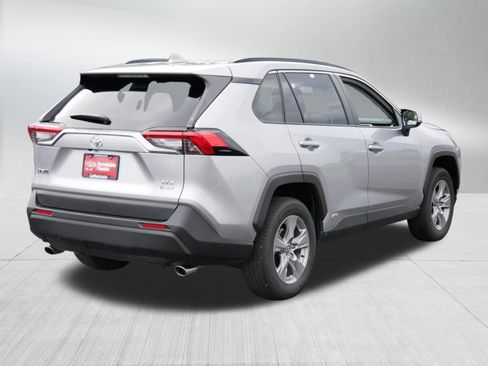 Certified 2025 Toyota RAV4 XLE AWD/4WD image 7