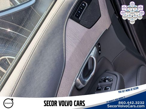Certified 2023 Volvo XC90 T8 Ultimate w/ Protection Package Premier AWD/4WD image 12