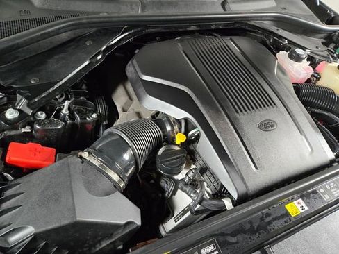 Used 2025 Land Rover Range Rover Long Wheelbase SE image 26