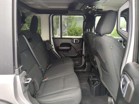 Used 2021 Jeep Wrangler Unlimited Sport AWD/4WD image 26