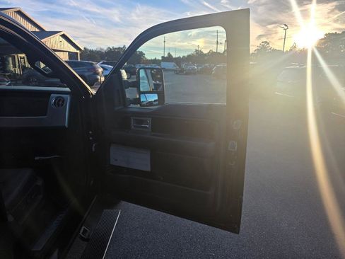 Used 2014 Ford F150 Platinum w/ Max Trailer Tow Package image 10