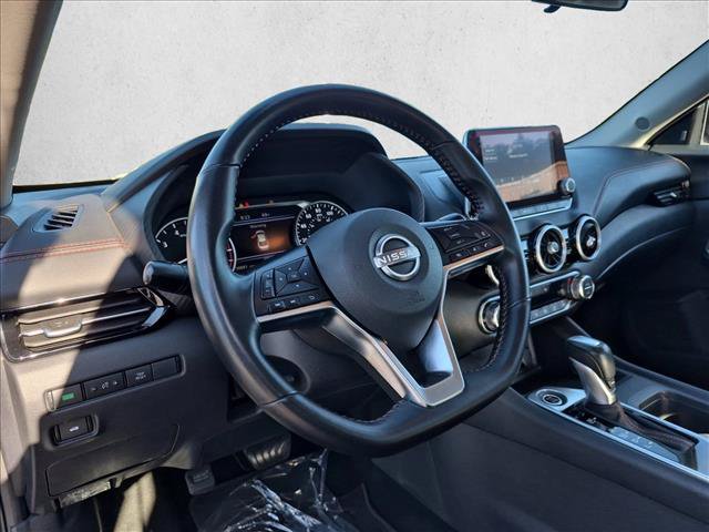 Used 2025 Nissan Sentra SR FWD image 10