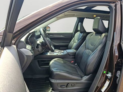 Used 2022 INFINITI QX60 Sensory w/ Cargo Package AWD/4WD image 14