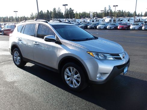 Used 2015 Toyota RAV4 Limited image 7