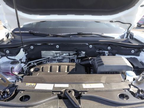 New 2026 Volkswagen Atlas SE image 43