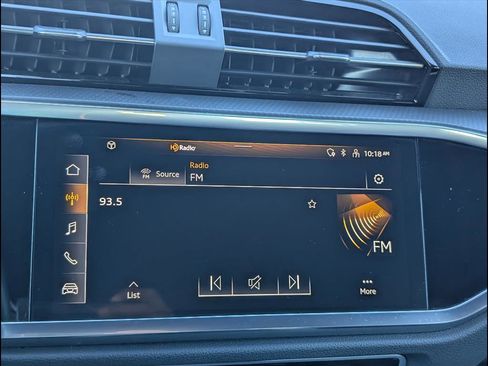 Used 2025 Audi Q3 2.0T Premium image 13