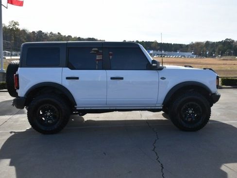 Used 2024 Ford Bronco Wildtrak image 6