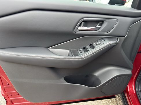New 2026 Nissan Rogue SV w/ Cold Weather Package AWD/4WD image 13