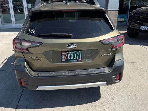 Used 2022 Subaru Outback Limited w/ Popular Package #2 AWD/4WD image 5