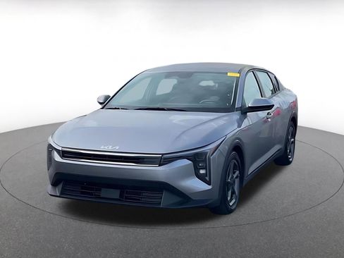 Used 2025 Kia K4 LXS image 7