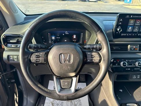 Certified 2025 Honda Pilot Elite image 14