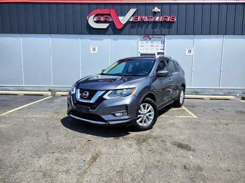 Used 2017 Nissan Rogue SV AWD/4WD image 1