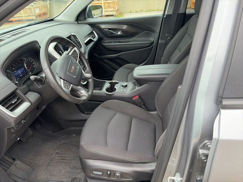 Used 2023 GMC Terrain SLE w/ Driver Convenience Package FWD image 7