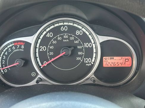 Used 2013 MAZDA MAZDA2 Sport FWD image 5