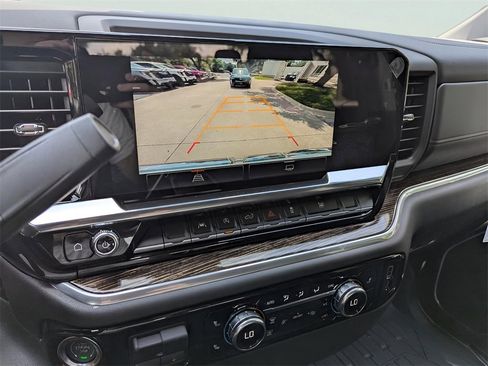 New 2026 GMC Sierra 1500 Elevation image 9