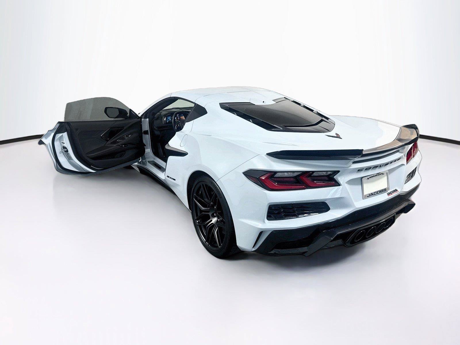 Used 2023 Chevrolet Corvette Z06 w/ Stealth Interior Trim Package RWD image 38