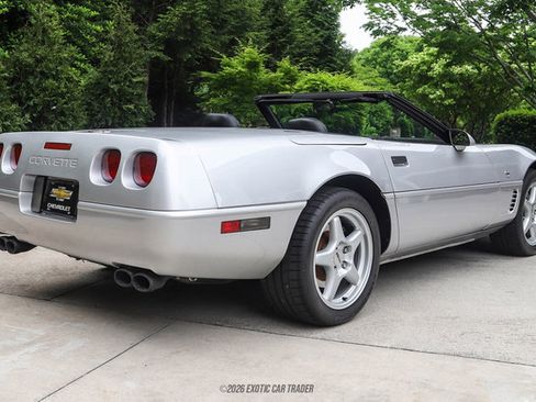 Used 1996 Chevrolet Corvette Convertible RWD image 8