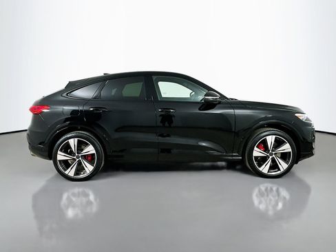 New 2026 Audi SQ5 Premium Plus AWD/4WD image 4