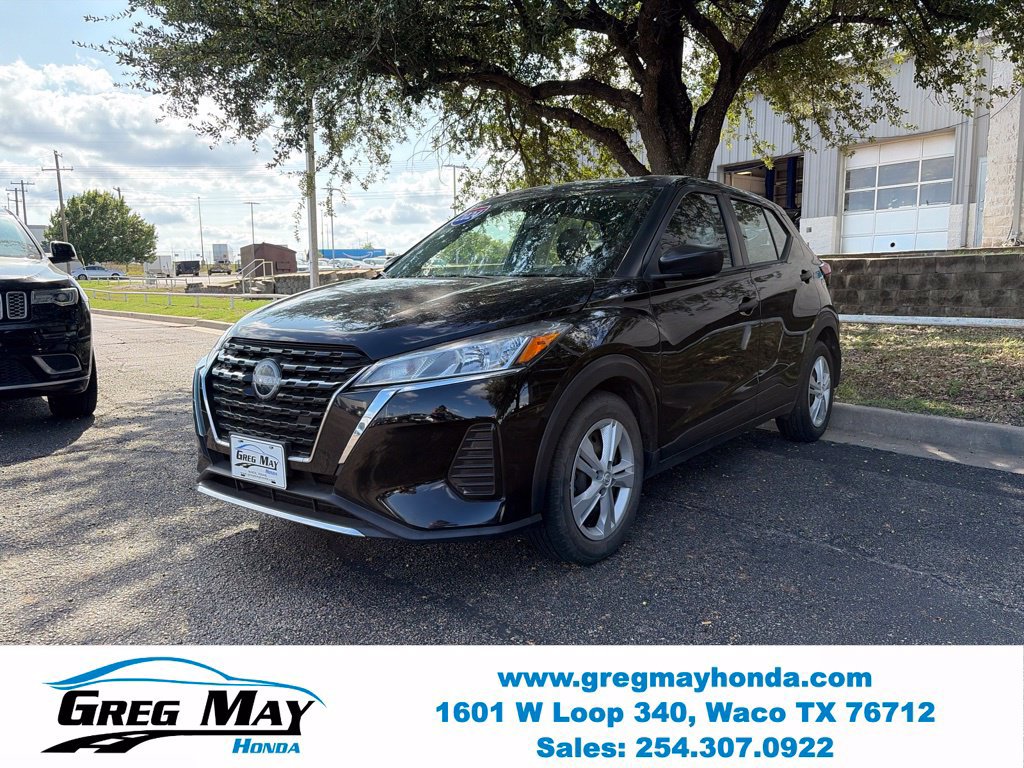 Used 2024 Nissan Kicks S FWD image 3