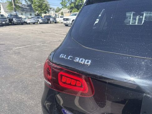 Used 2020 Mercedes-Benz GLC 300 4MATIC image 5