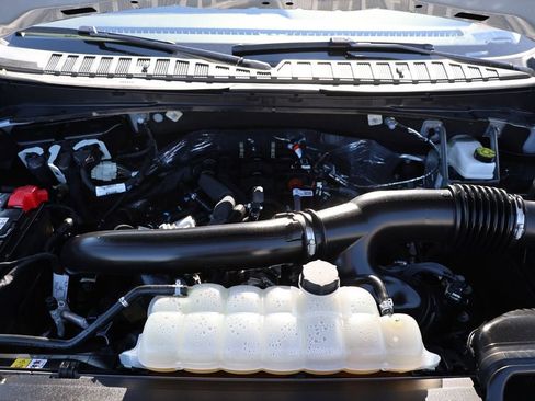 Used 2025 Ford Expedition Active image 23