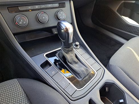 Used 2021 Volkswagen Jetta S w/ Driver Assistance Package image 22