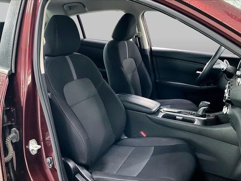 Certified 2024 Nissan Sentra SV FWD image 9