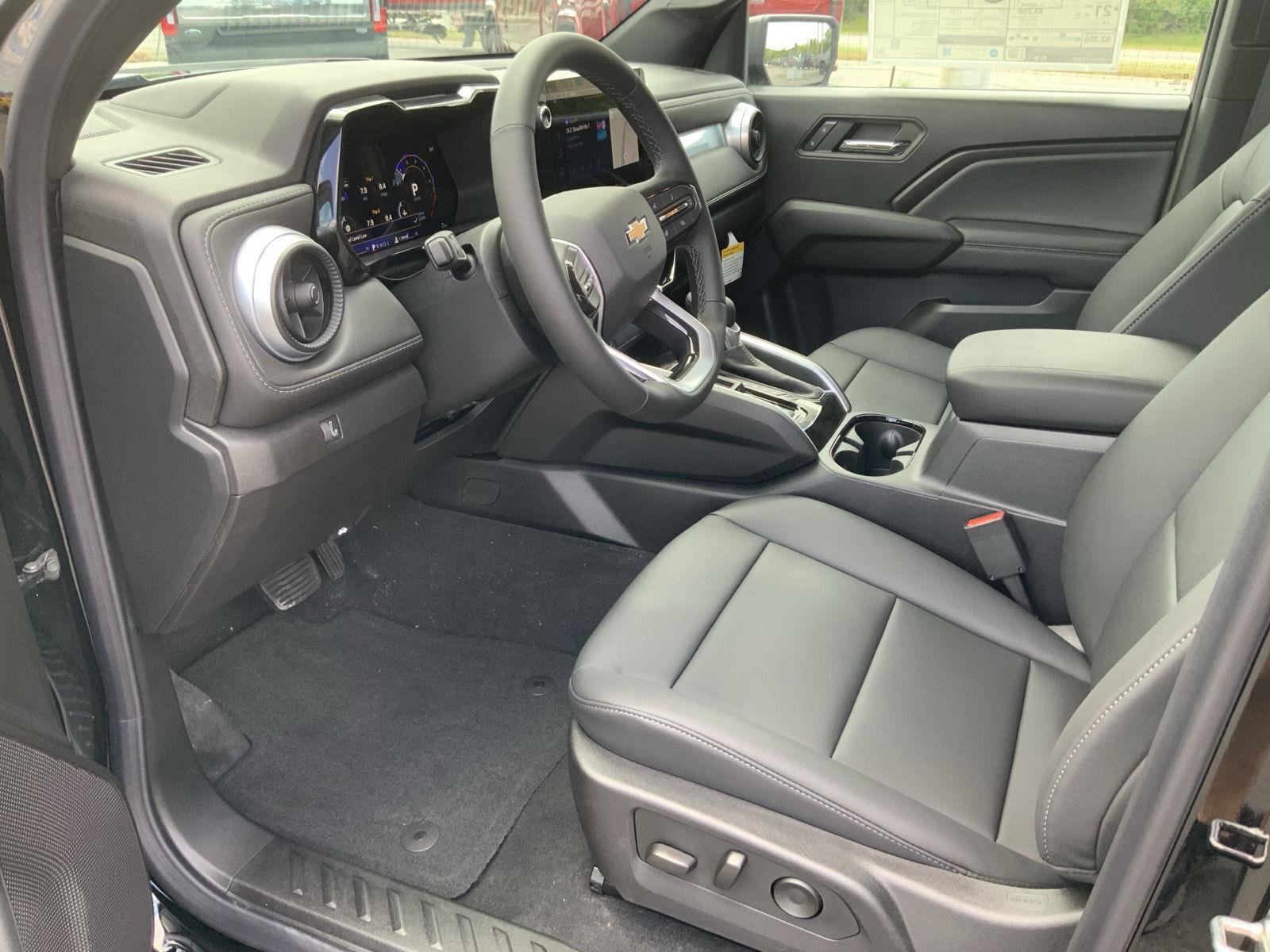 New 2026 Chevrolet Colorado LT w/ LT Convenience Package RWD image 23
