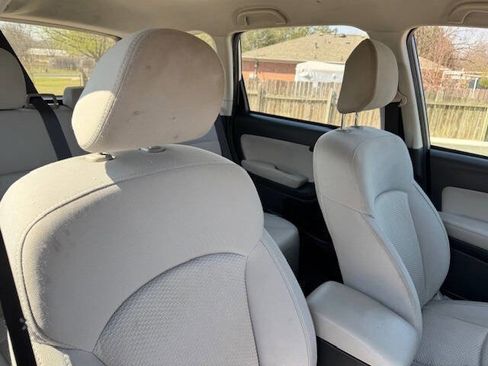 Used 2014 Subaru Forester 2.5i AWD/4WD image 26