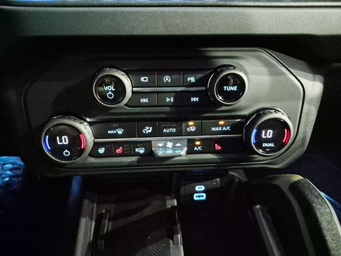 New 2025 Ford Bronco Badlands image 31