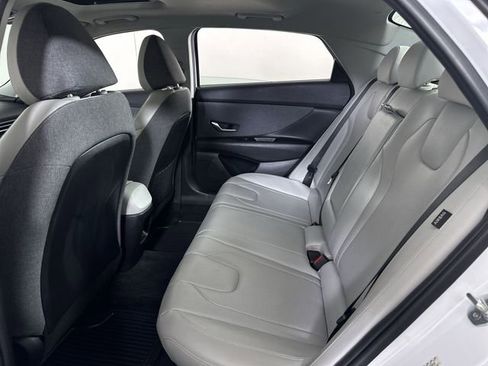 Used 2024 Hyundai Elantra Limited FWD image 26