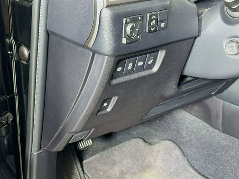 Certified 2023 Lexus GX 460 Premium w/ Premium Package AWD/4WD image 10