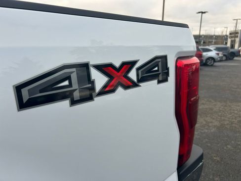 Used 2018 Ford F350 XLT w/ XLT Premium Package image 32