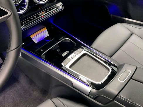 New 2026 Mercedes-Benz GLB 250 4MATIC image 7