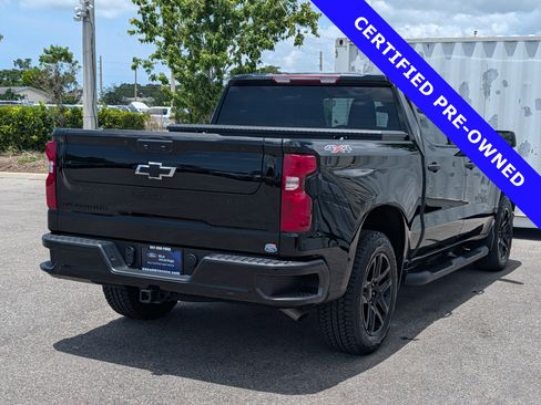 Used 2024 Chevrolet Silverado 1500 Custom w/ Turbomax Blackout Package AWD/4WD image 4