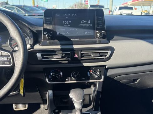 Used 2021 Kia Seltos LX image 15