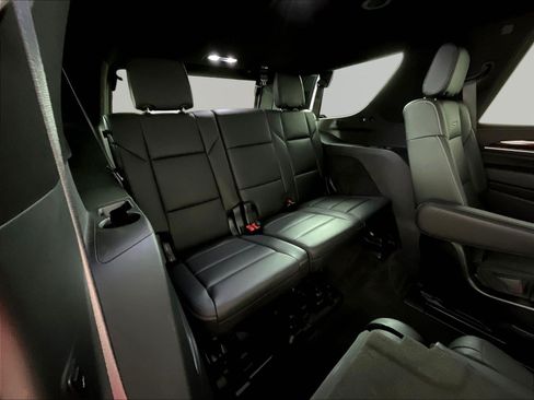 Used 2024 Cadillac Escalade Luxury w/ LPO, Floor Liner Package AWD/4WD image 26