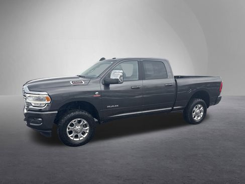 Used 2024 RAM 2500 Laramie w/ Safety Group image 8